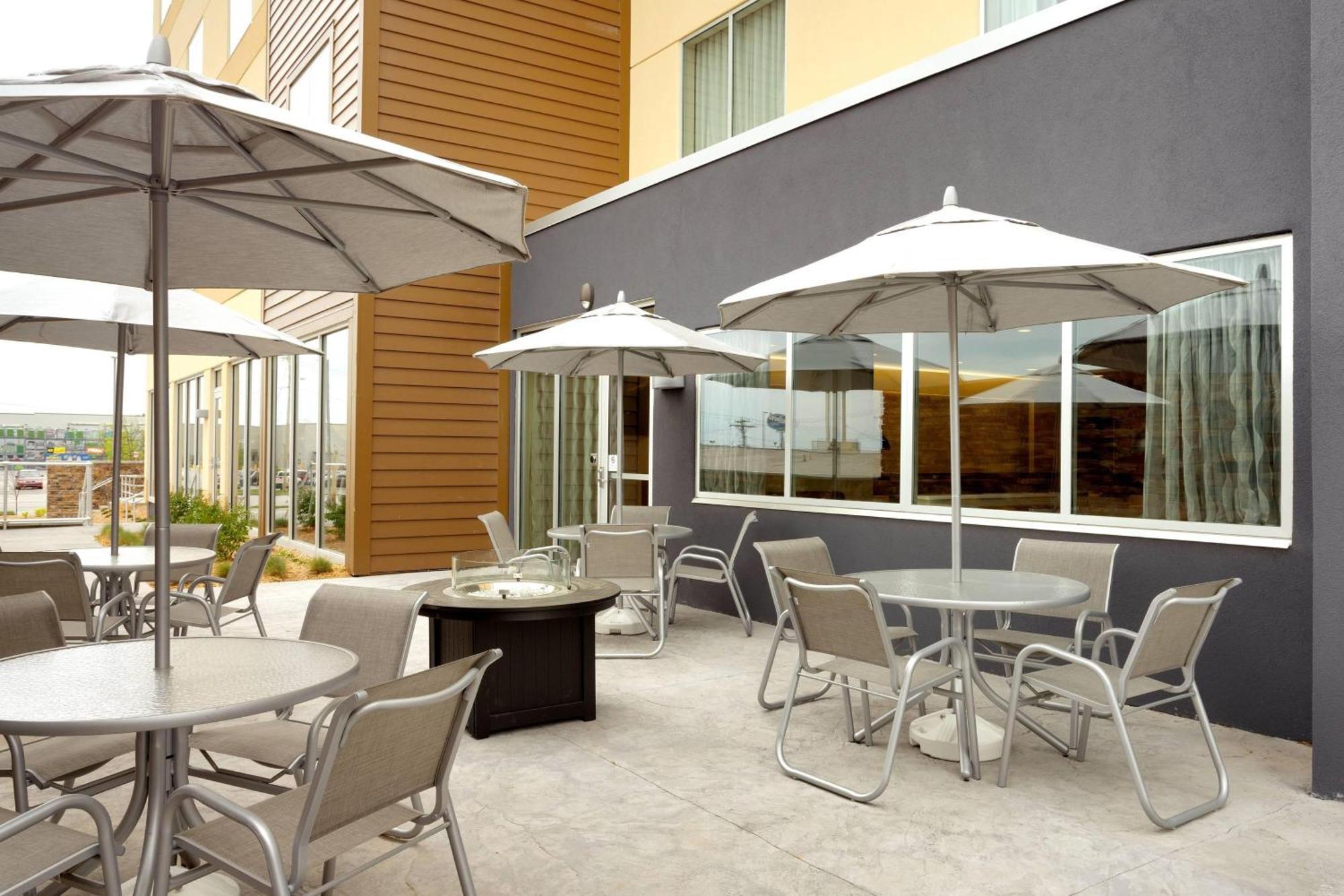 Fairfield Inn & Suites By Marriott Springfield North Exterior foto
